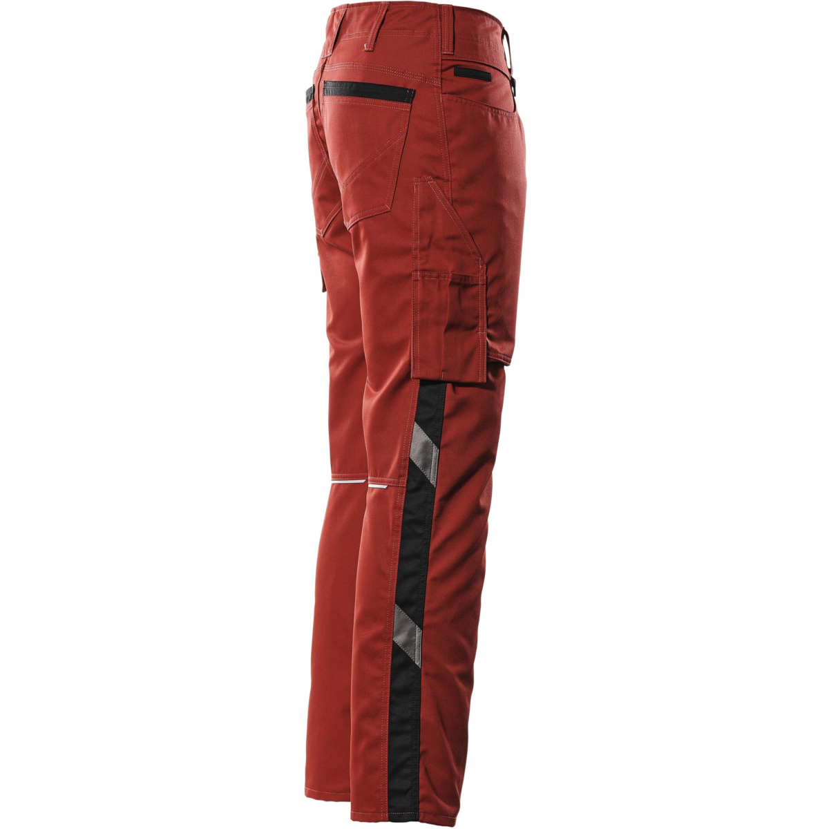 Trousers with thigh pockets