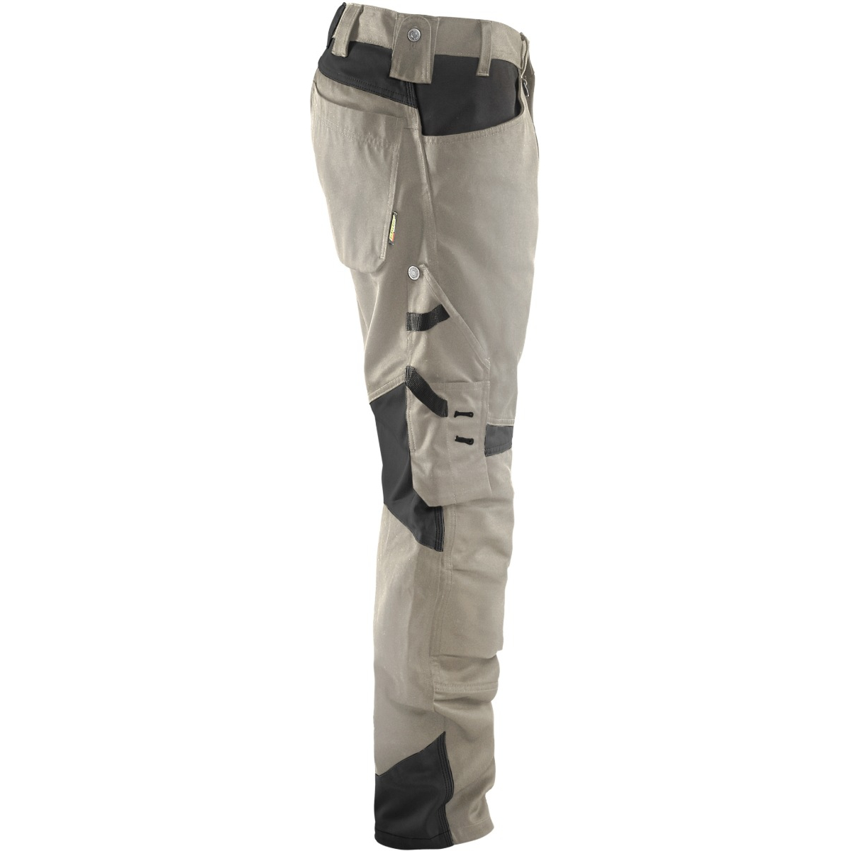 Trousers without nail pockets