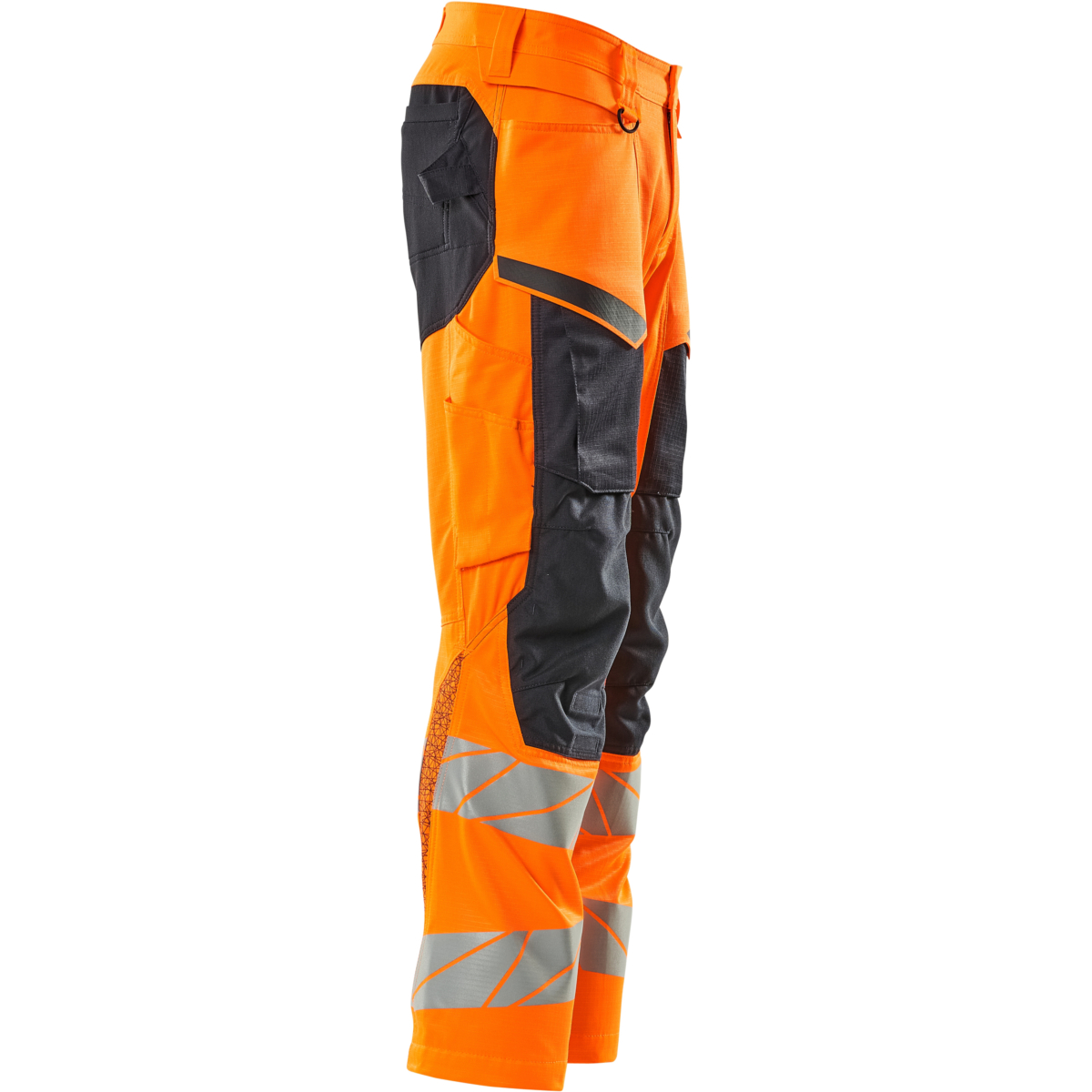 Trousers with kneepad pockets