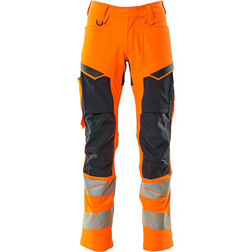 Trousers with kneepad pockets