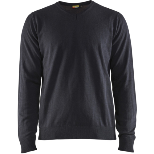 Knitted pullover