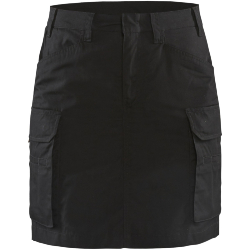 Service skirt with stretch