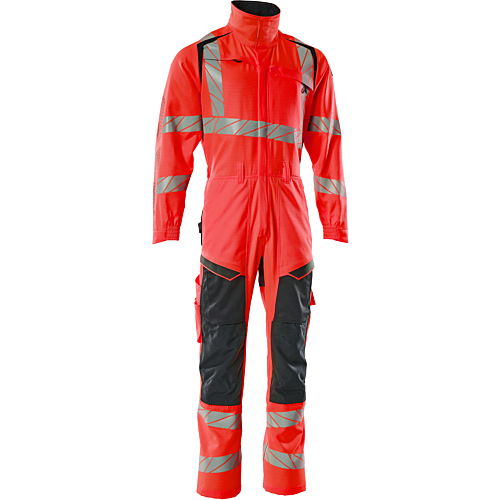 Boilersuit with kneepad pockets
